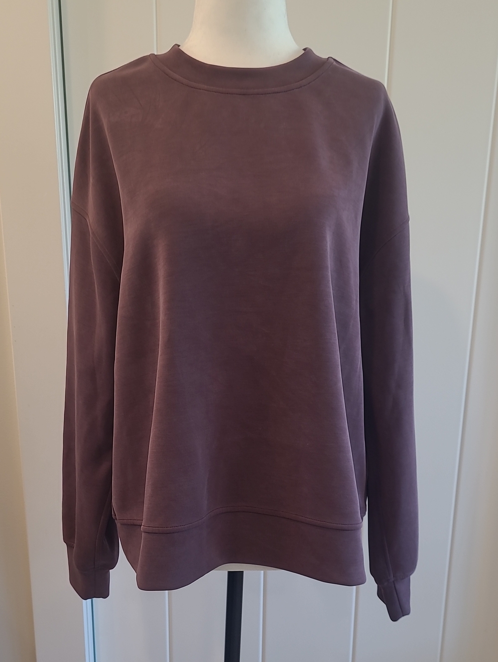 Lululemon Women's S Crewneck Sweater